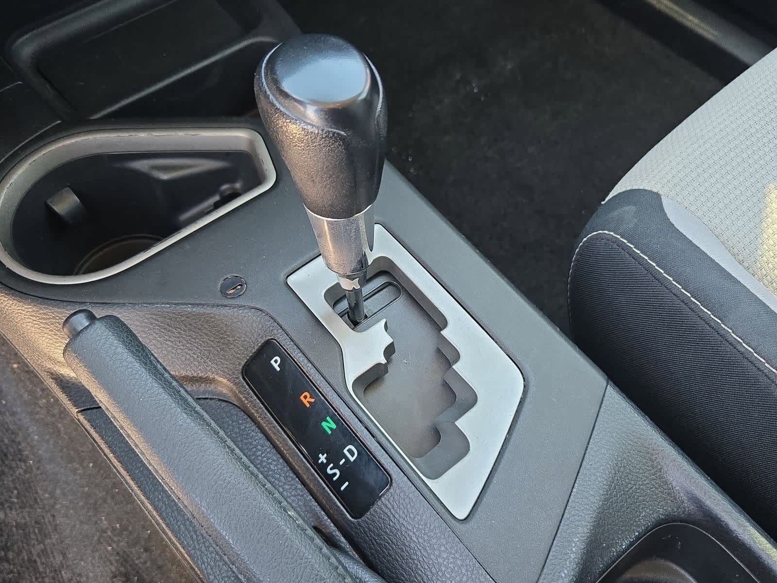 Thumbnail: 2016 Toyota RAV4 - 33