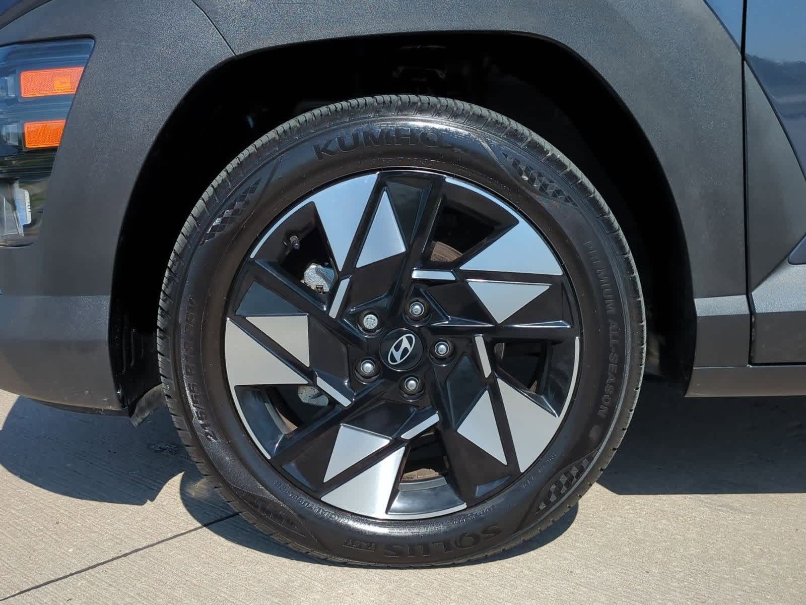 2024 Hyundai Kona SEL 12