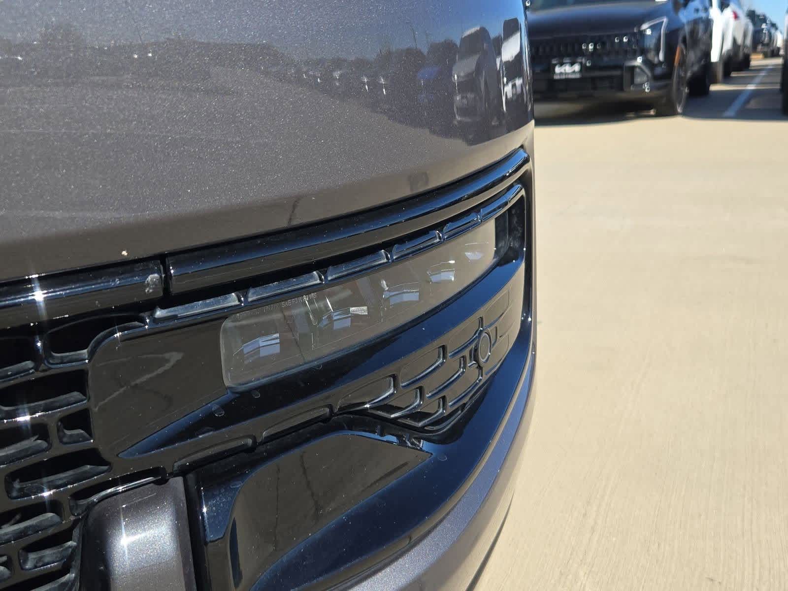 Thumbnail: 2023 Jeep Wagoneer - 10