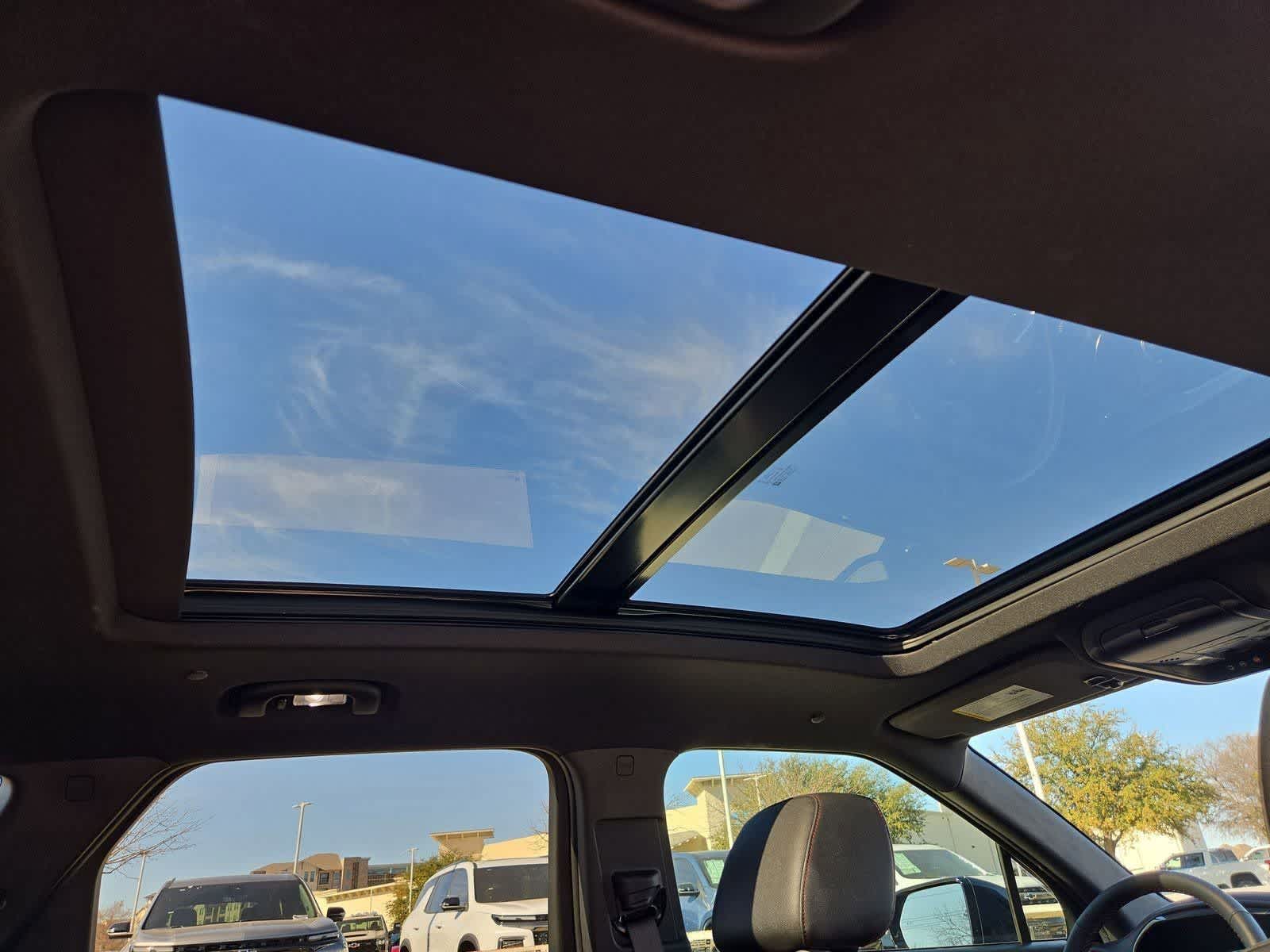 Thumbnail: 2023 Chevrolet Blazer - 22