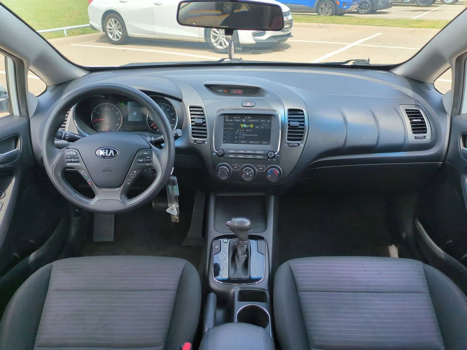 Thumbnail: 2018 Kia Forte - 14