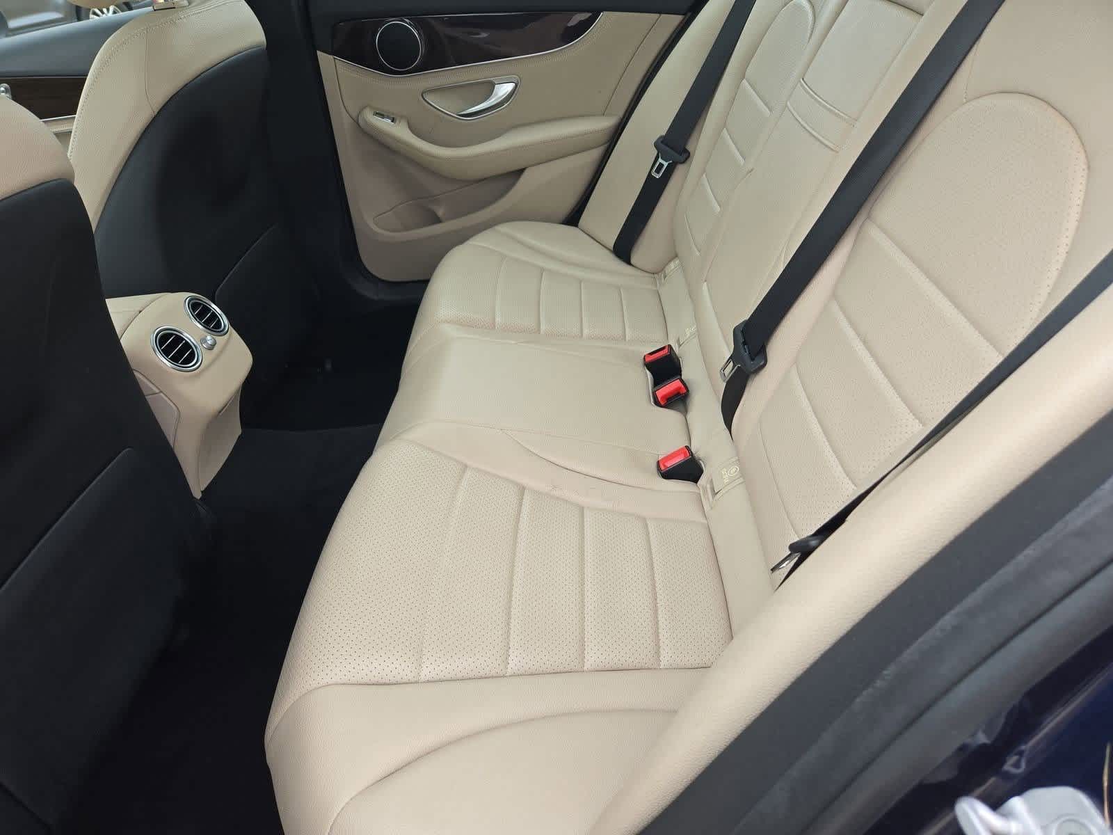 Thumbnail: 2015 Mercedes-Benz C-Class - 19