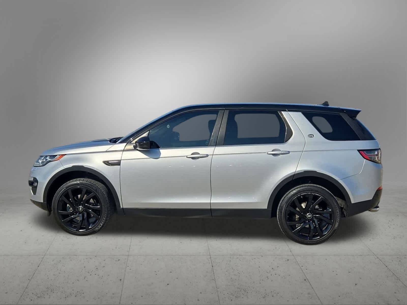 Thumbnail: 2015 Land Rover Discovery Sport - 3