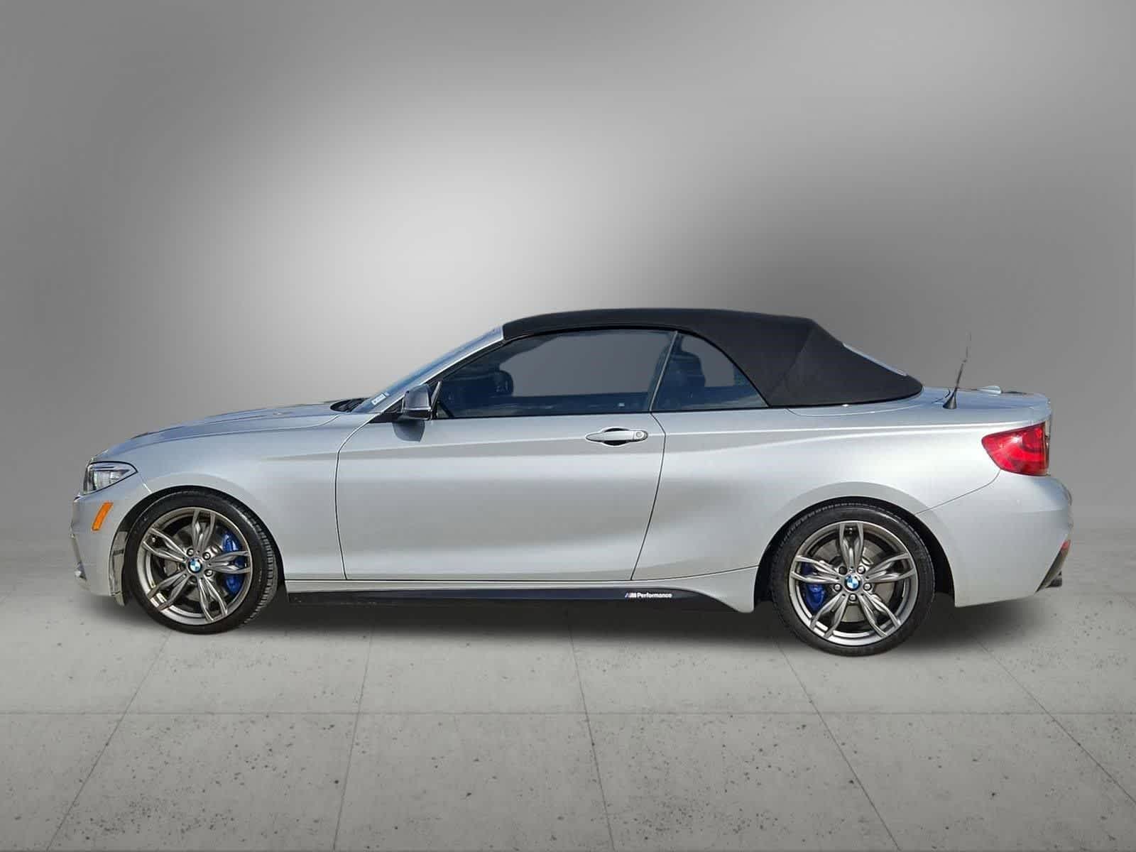 Thumbnail: 2015 BMW 2 Series - 3