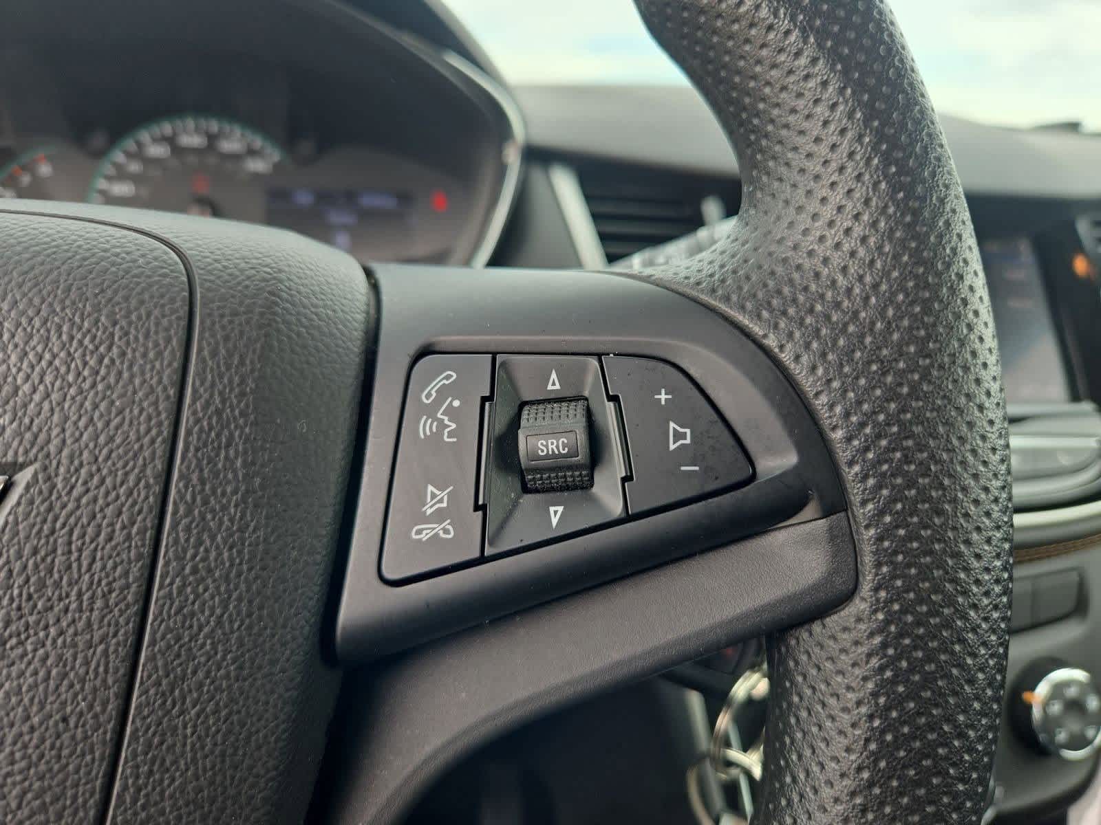 Thumbnail: 2020 Chevrolet Trax - 22