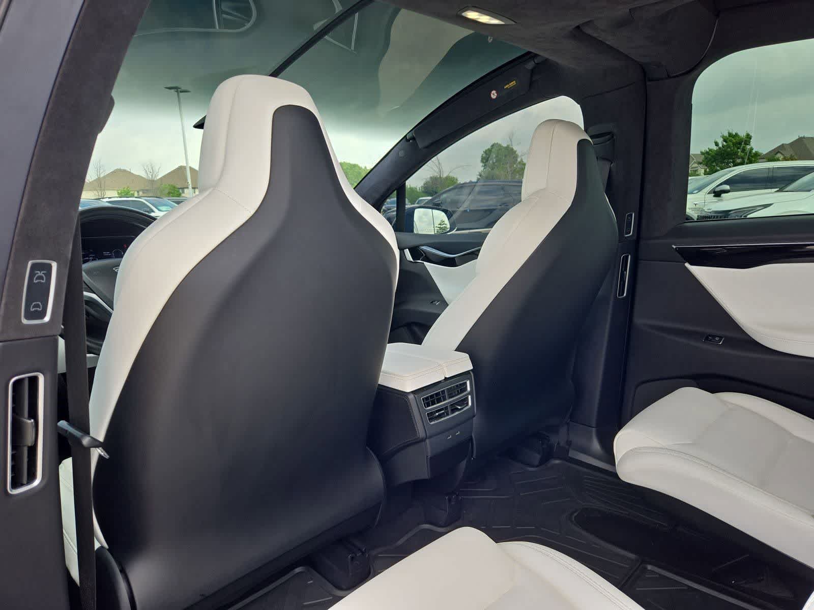 Thumbnail: 2018 Tesla Model X - 15