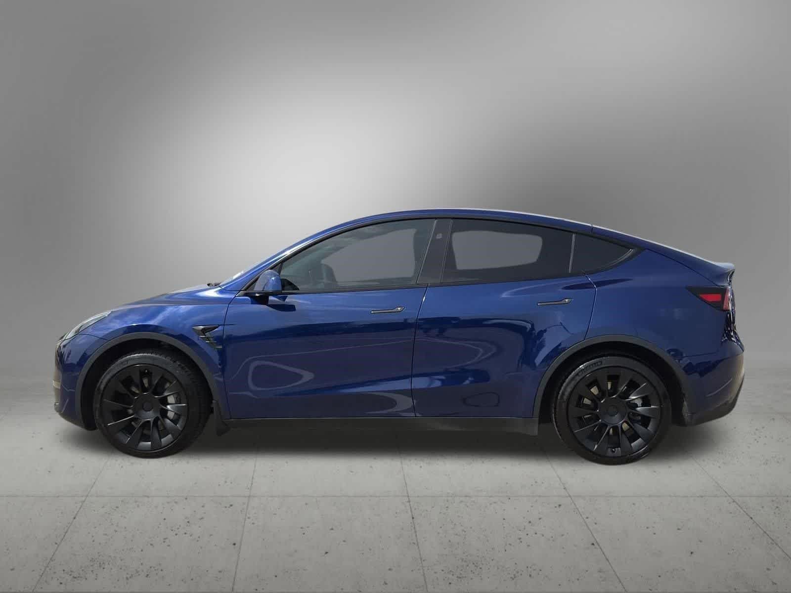 Thumbnail: 2024 Tesla Model Y - 3