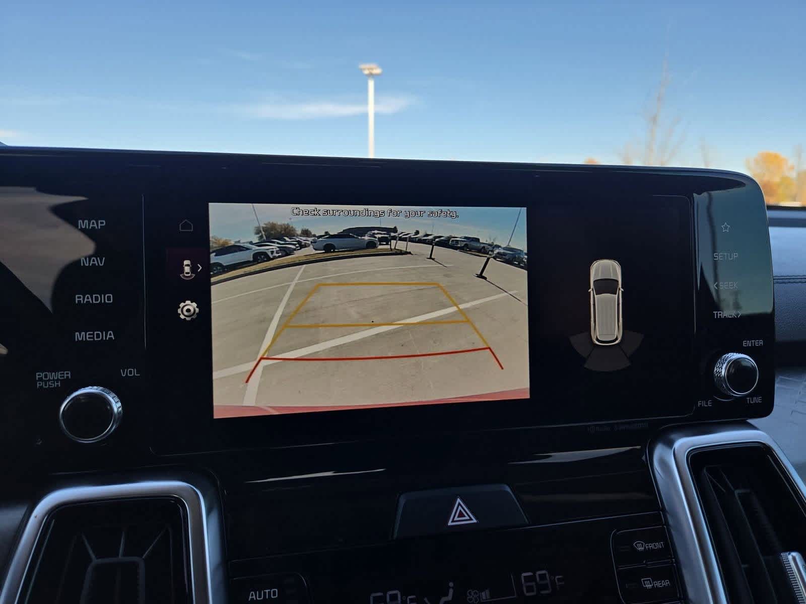 Thumbnail: 2022 Kia Sorento - 30