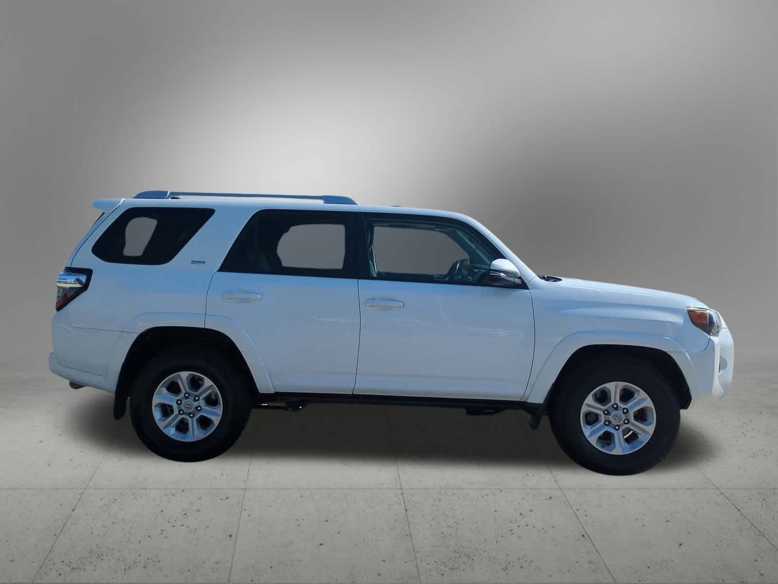 Thumbnail: 2014 Toyota 4Runner - 7
