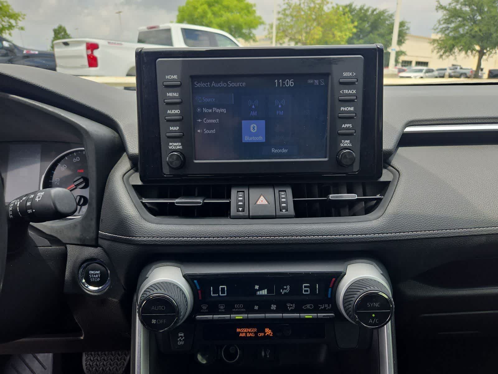 Thumbnail: 2019 Toyota RAV4 - 27