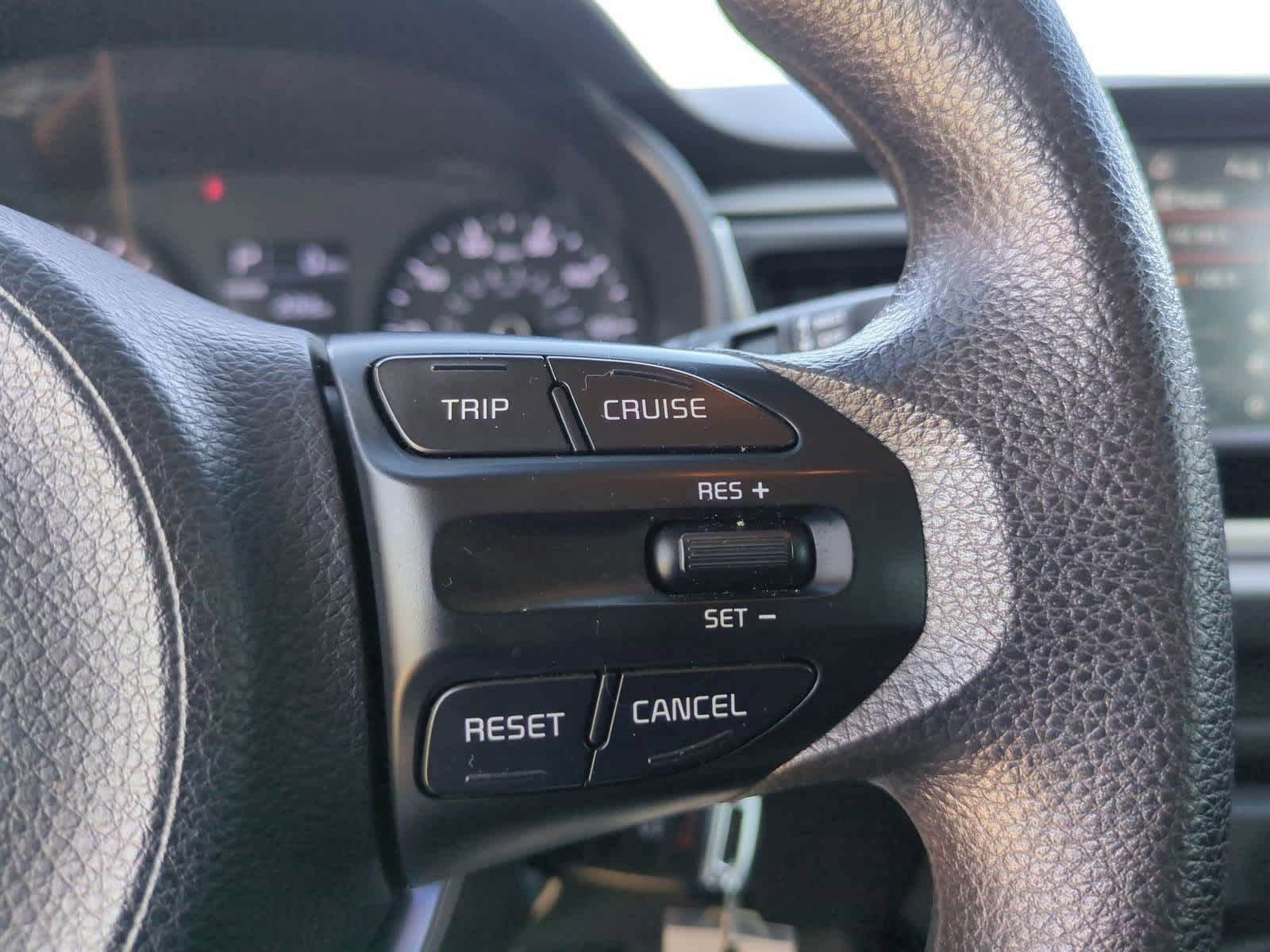 Thumbnail: 2019 Kia Rio - 23