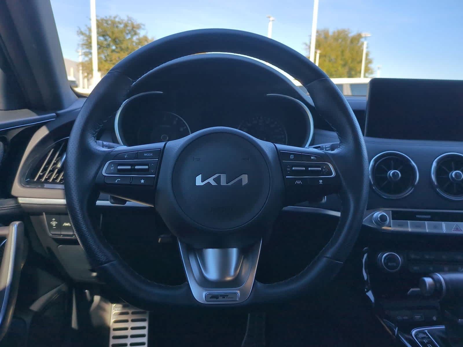 Thumbnail: 2023 Kia Stinger - 23