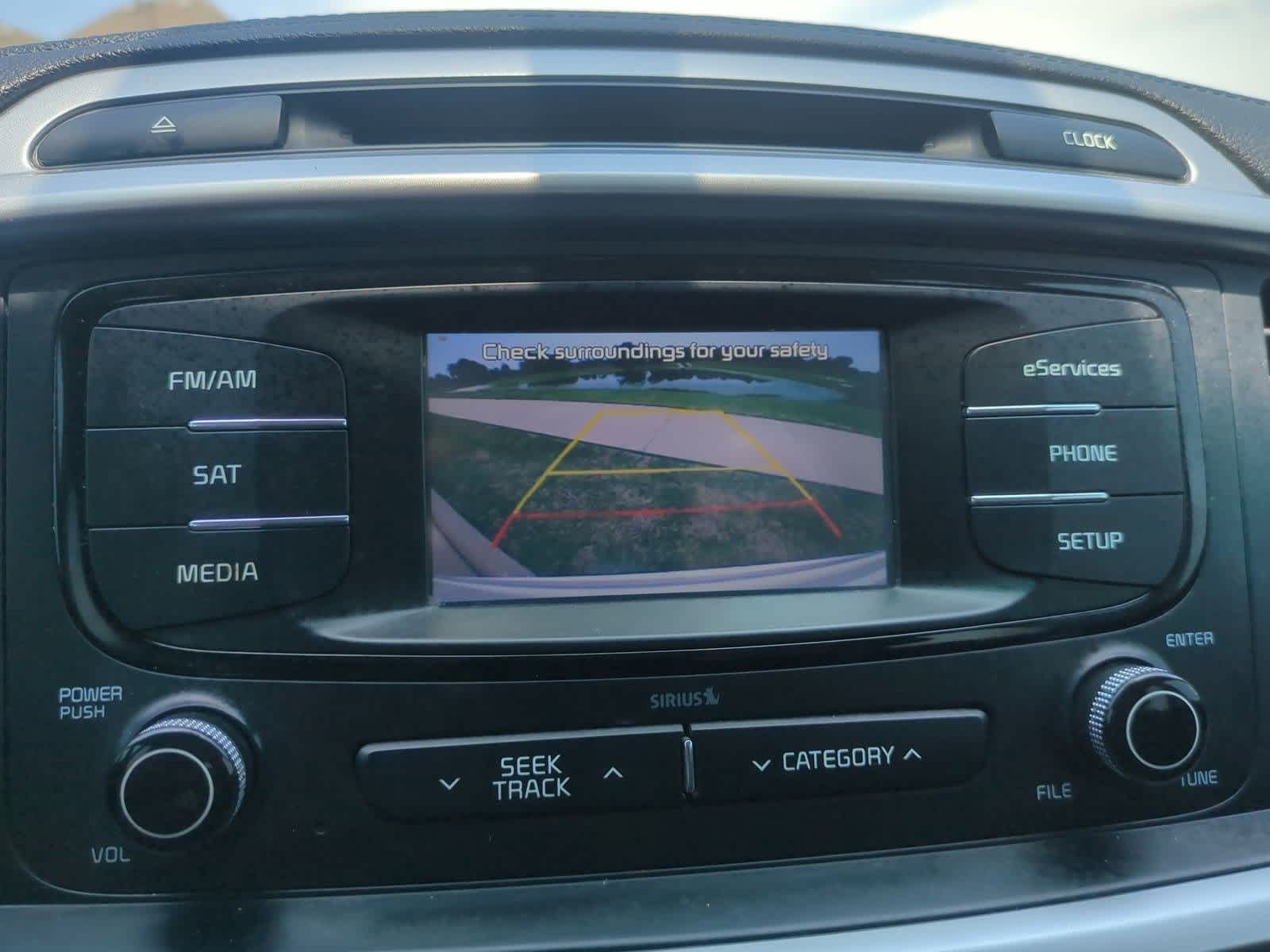 Thumbnail: 2016 Kia Sorento - 27