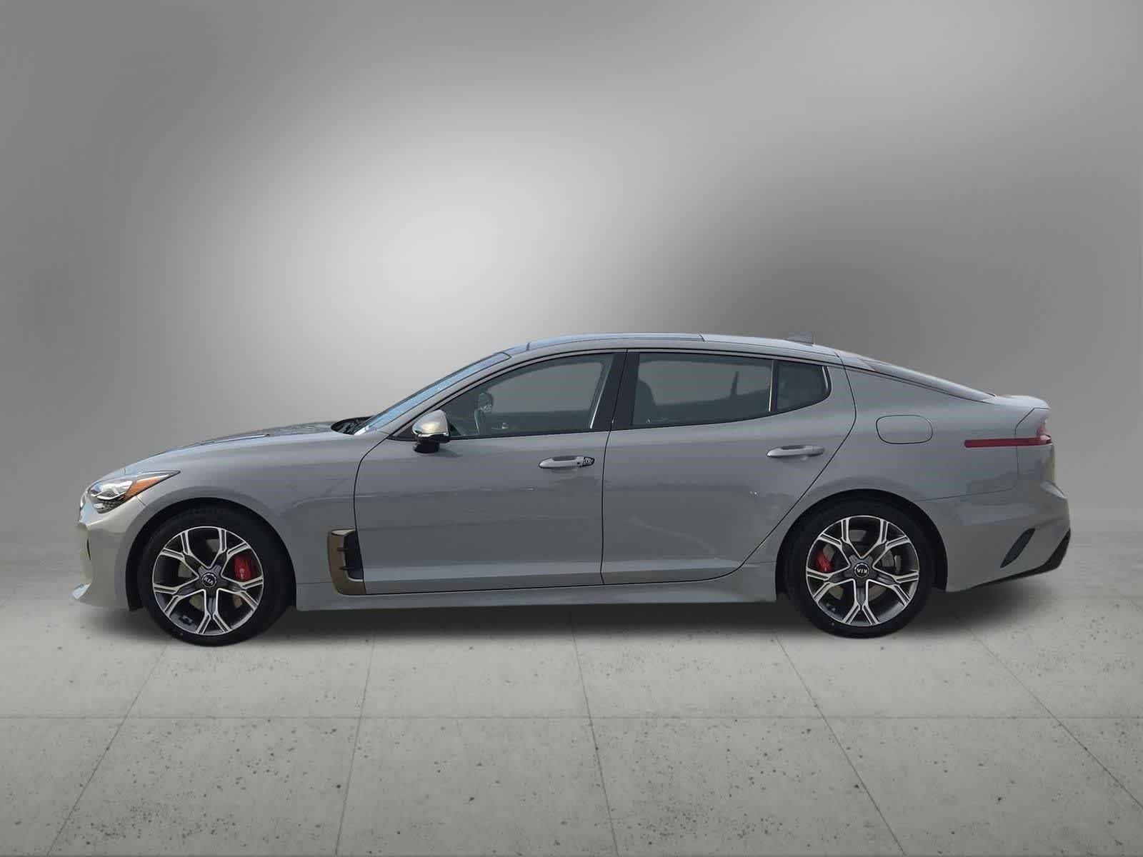 Thumbnail: 2019 Kia Stinger - 3