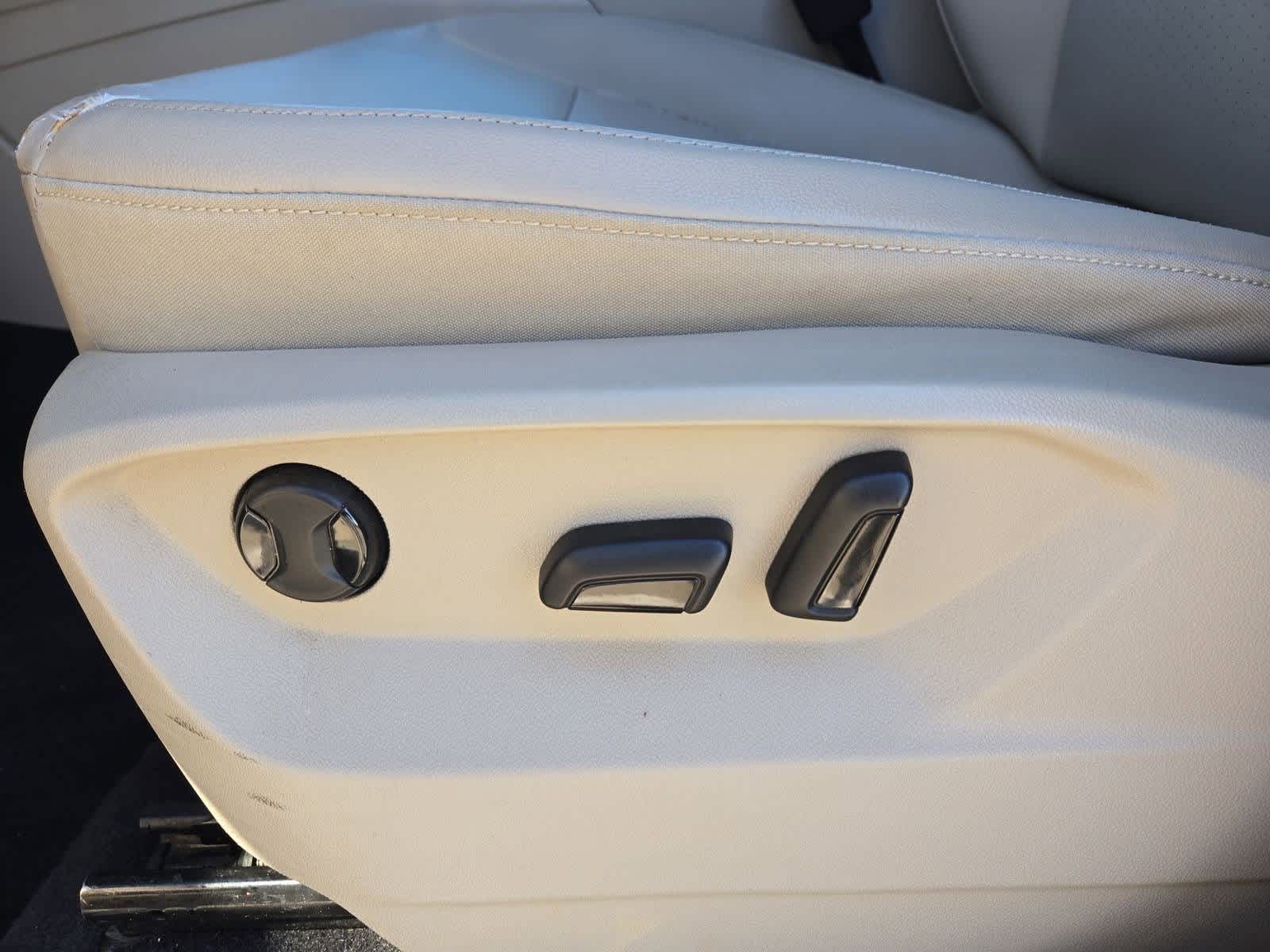 Thumbnail: 2018 Volkswagen Atlas - 17