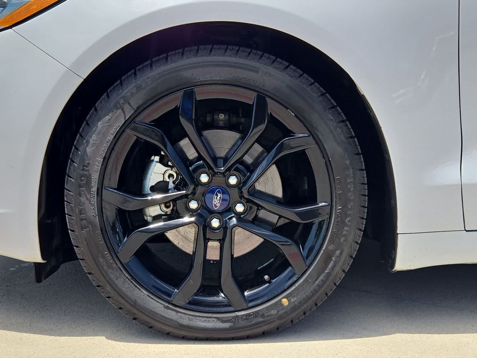Thumbnail: 2020 Ford Fusion - 12