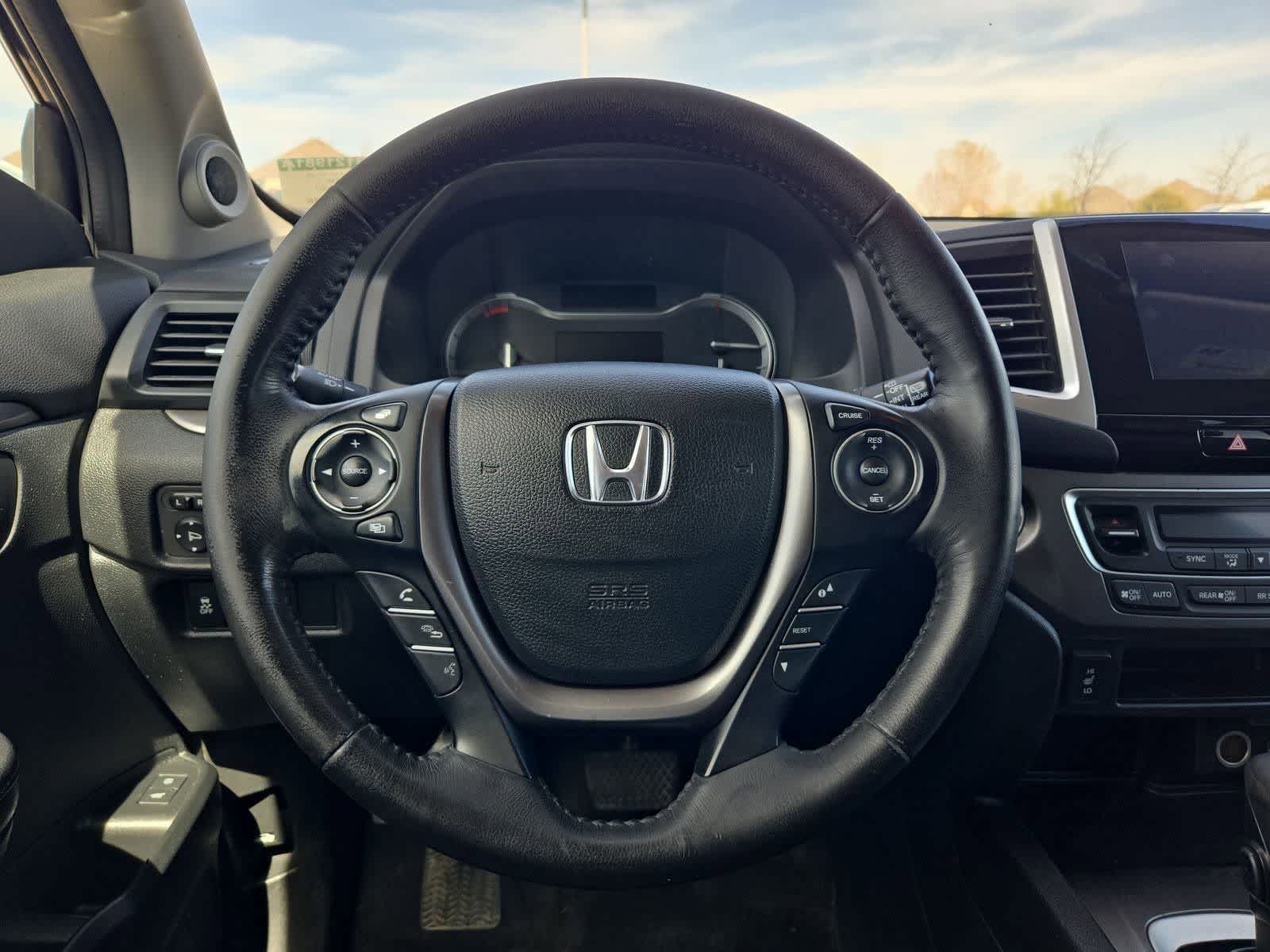 Thumbnail: 2016 Honda Pilot - 23