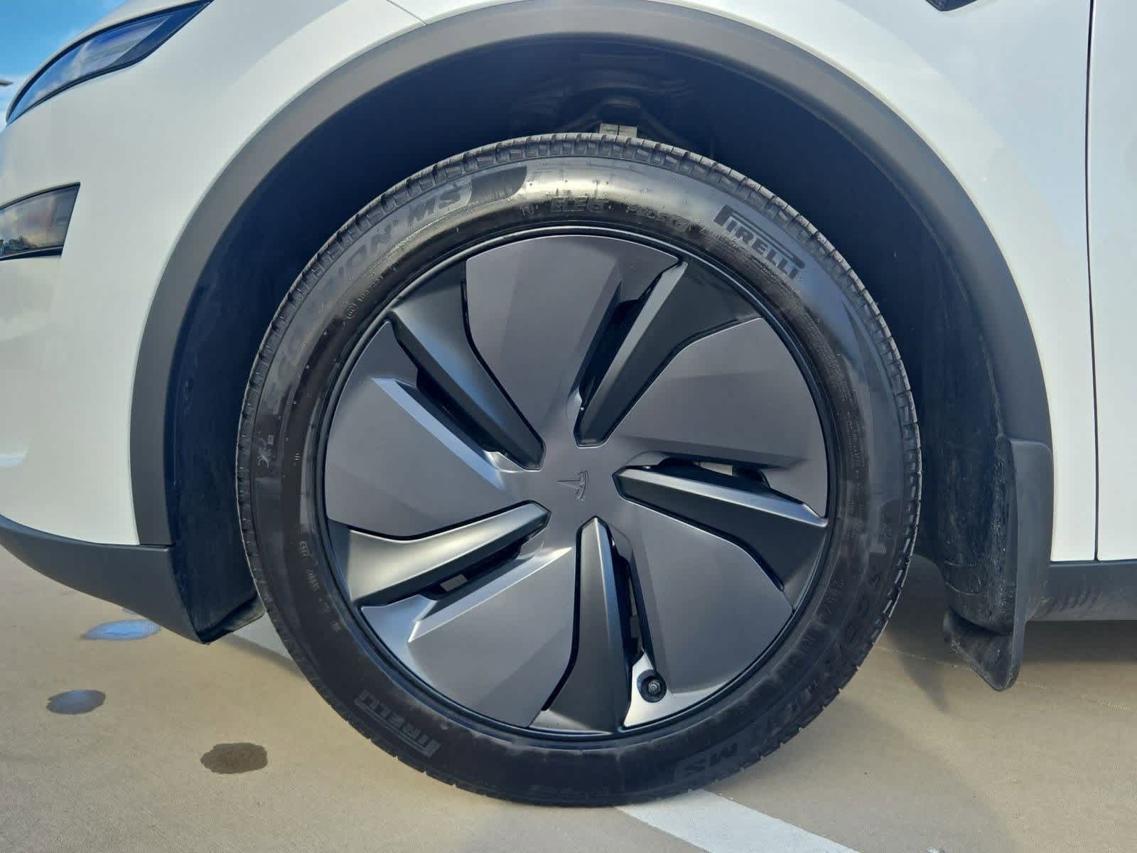 Thumbnail: 2026 Tesla Model Y - 12