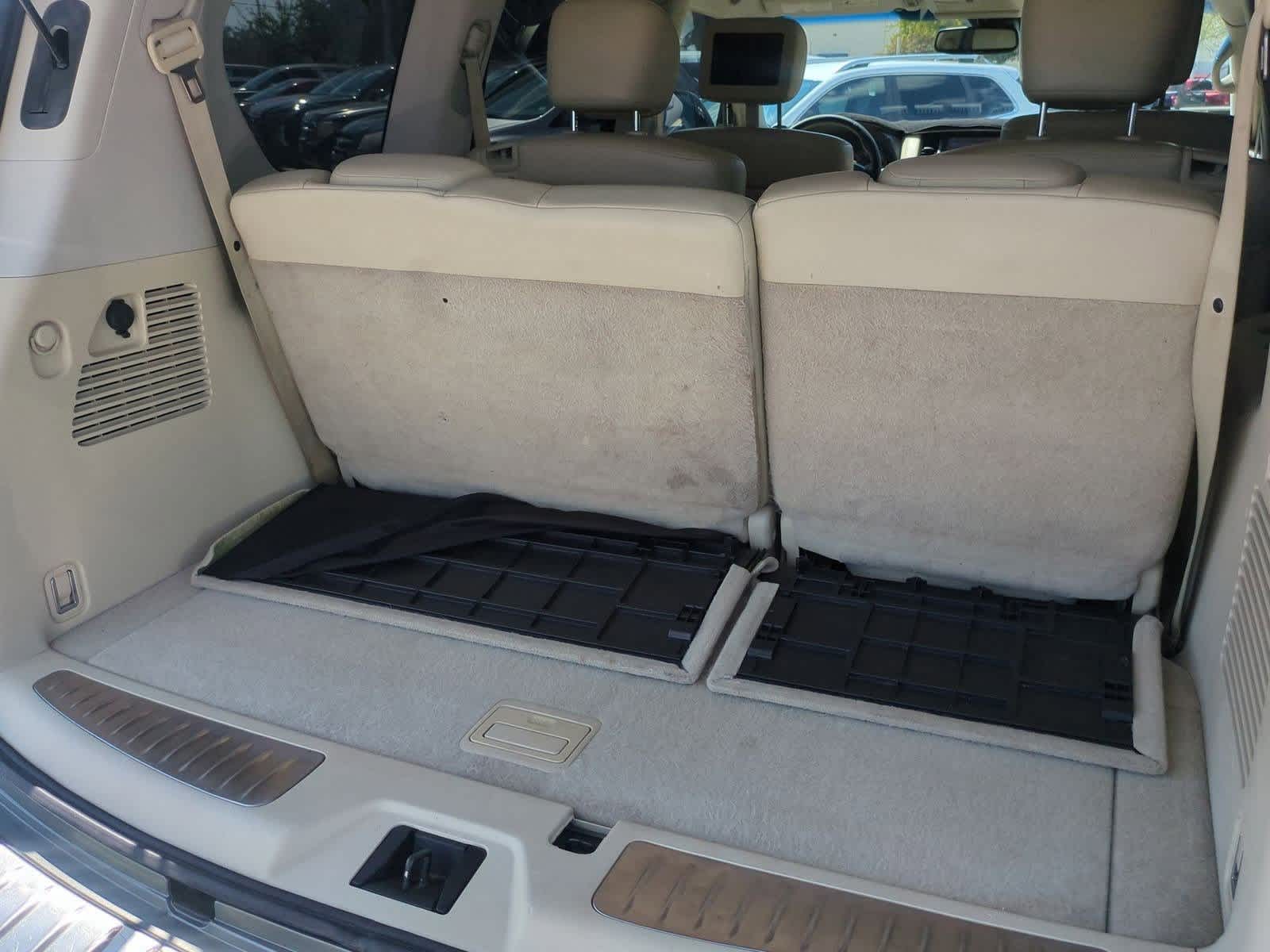 Thumbnail: 2011 INFINITI QX56 - 35
