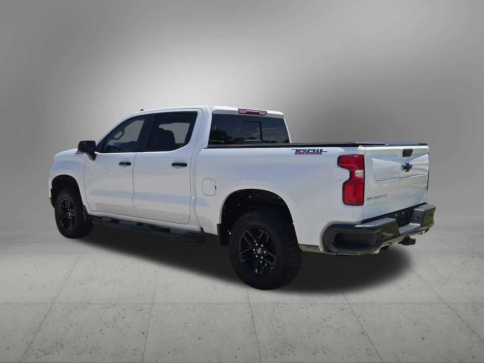 Thumbnail: 2024 Chevrolet Silverado 1500 - 3