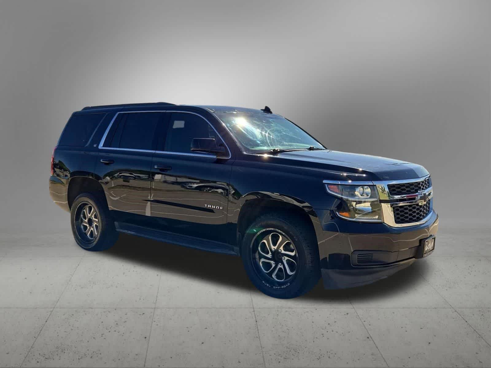 Thumbnail: 2019 Chevrolet Tahoe - 8