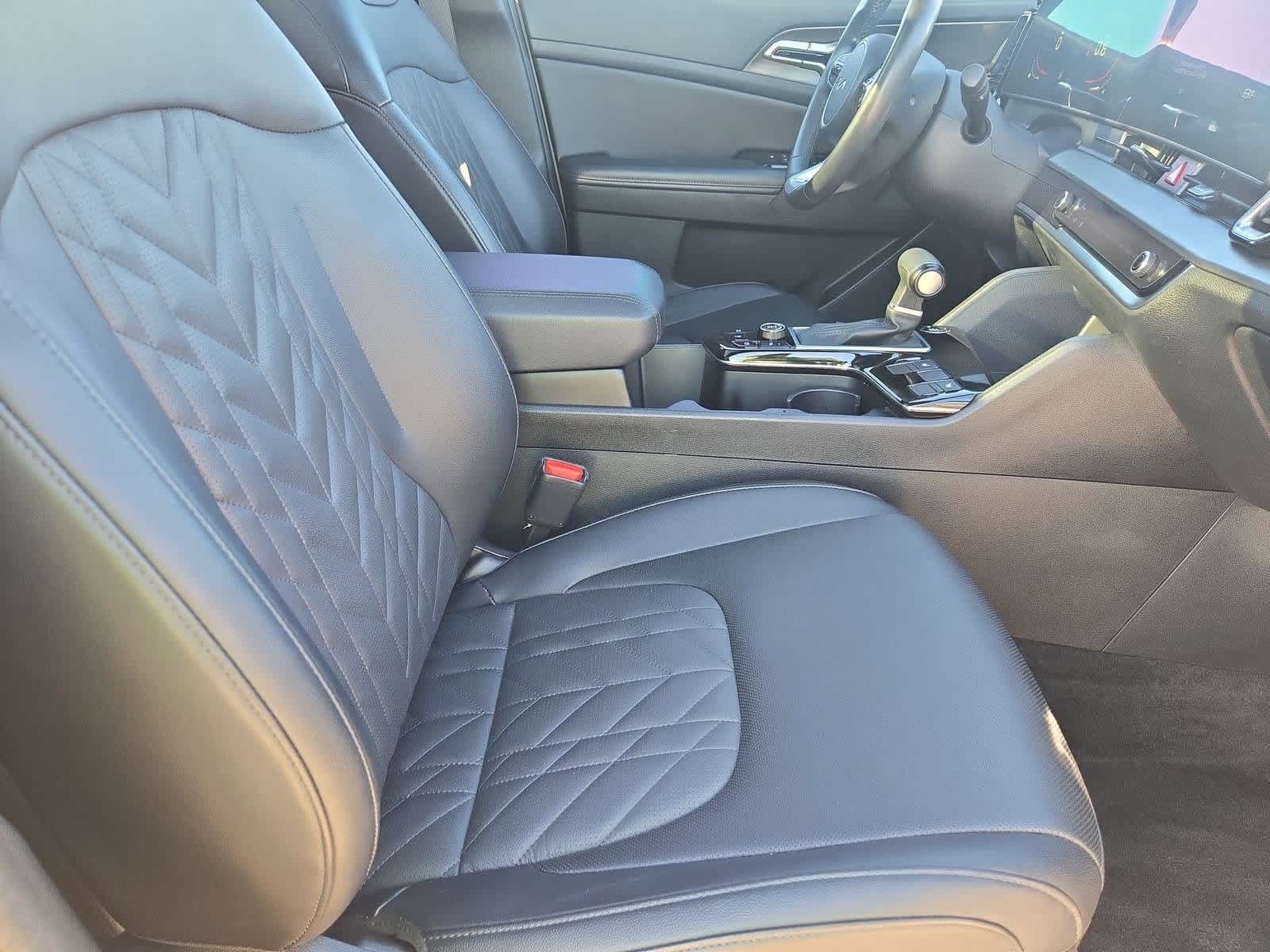 Thumbnail: 2023 Kia Sportage - 22