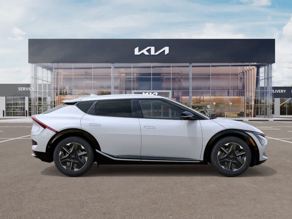 Thumbnail: 2025 Kia EV6 - 7