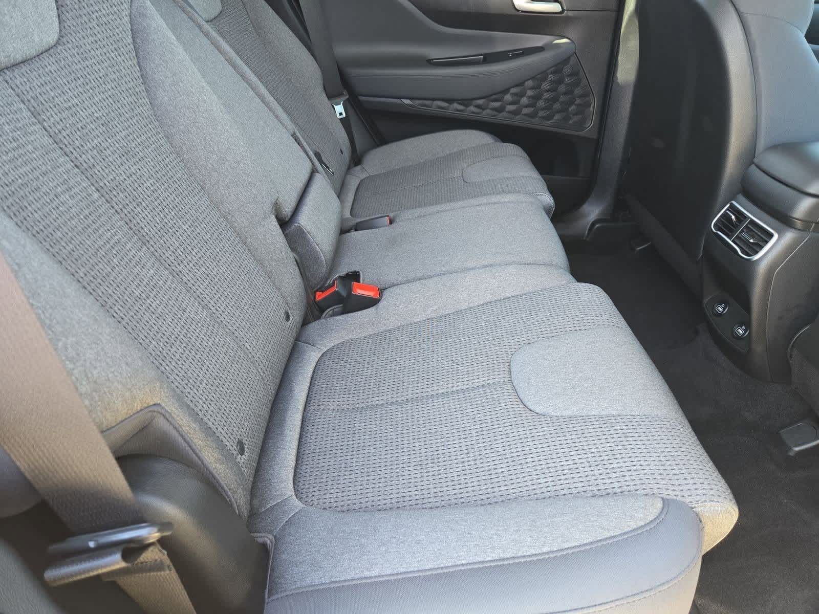 Thumbnail: 2022 Hyundai Santa Fe - 18