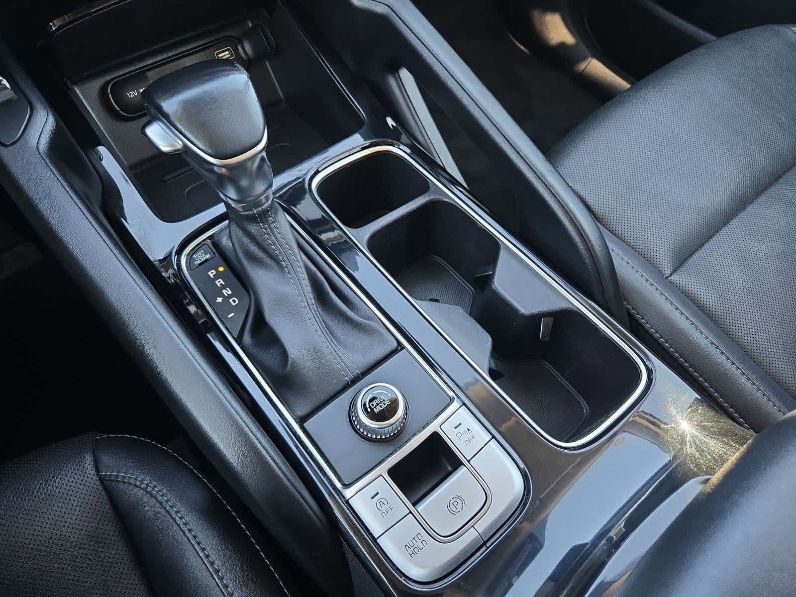 Thumbnail: 2022 Kia Telluride - 32