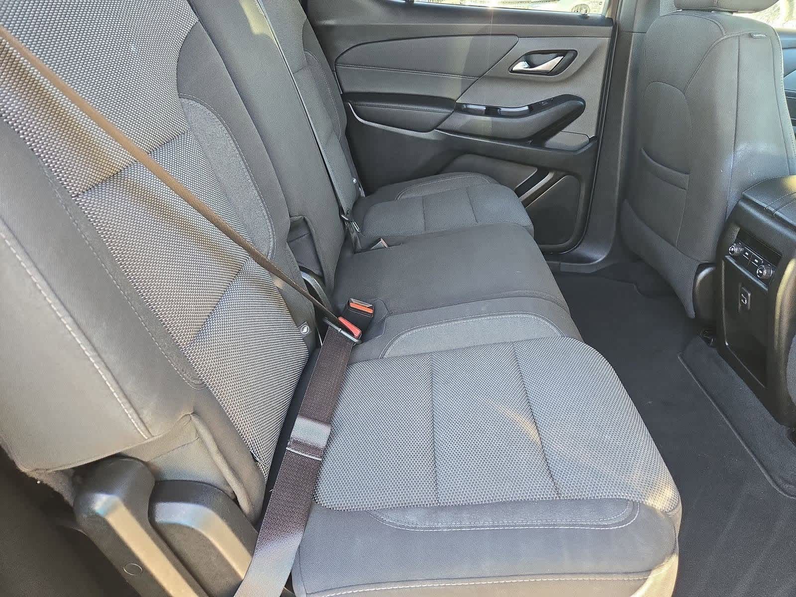 Thumbnail: 2023 Chevrolet Traverse - 20