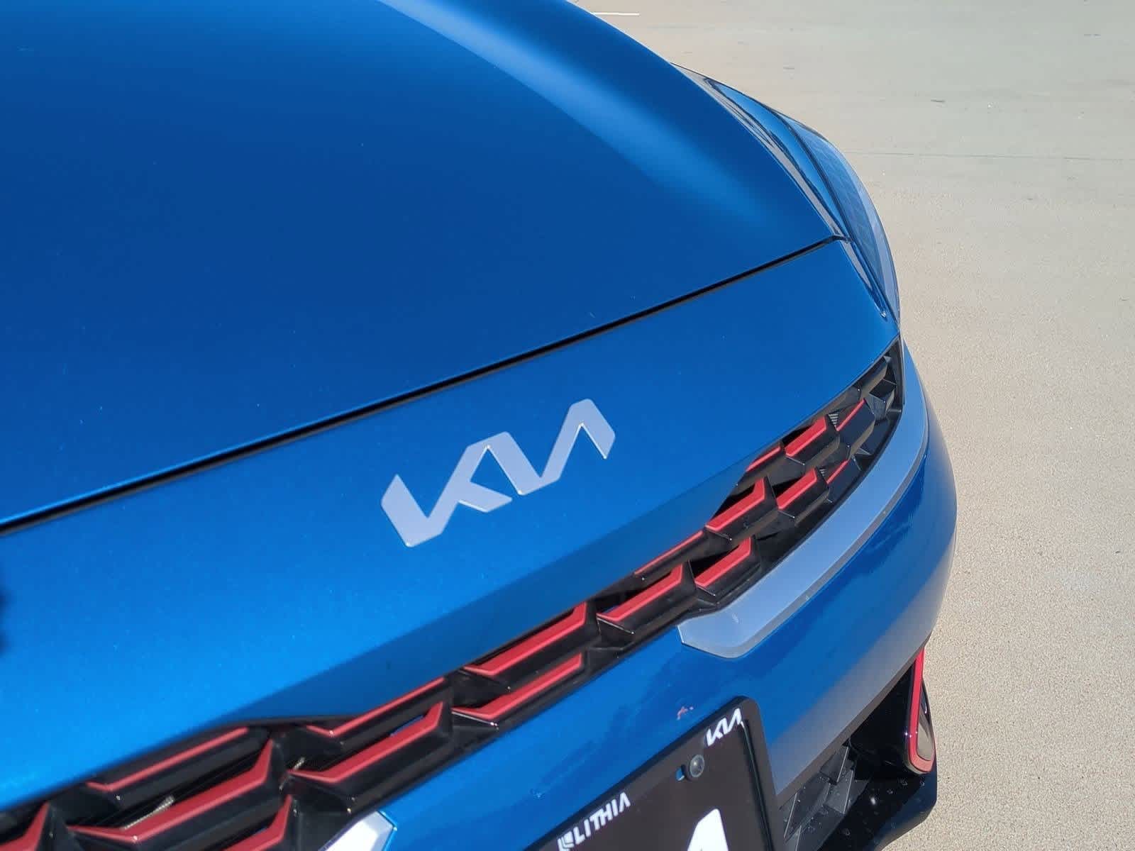 Thumbnail: 2023 Kia Forte - 11