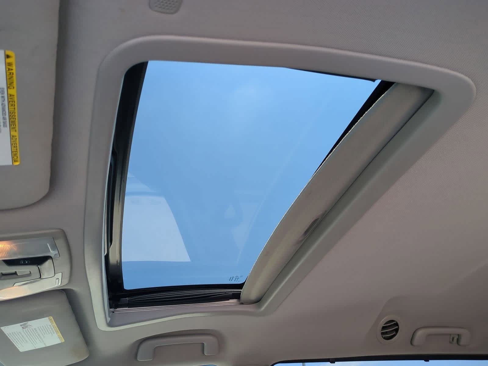 Thumbnail: 2019 Toyota Sienna - 19