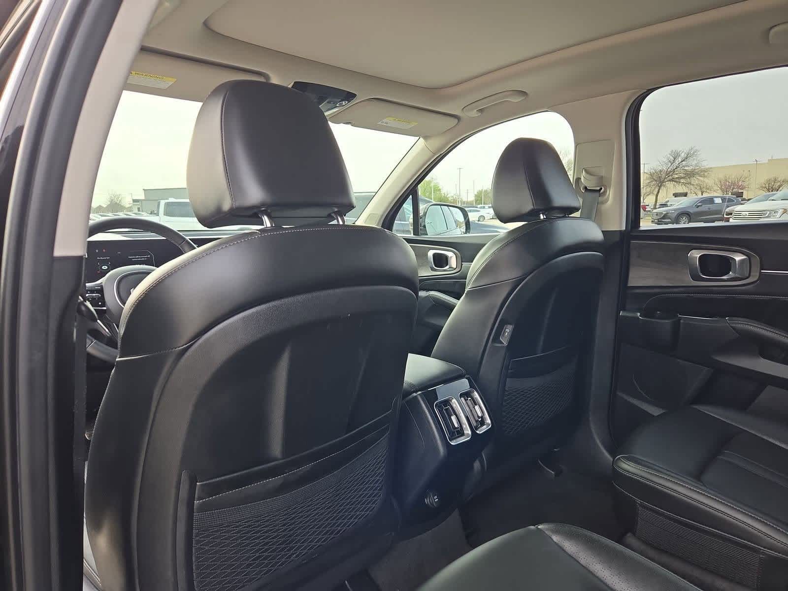 Thumbnail: 2024 Kia Sorento - 15