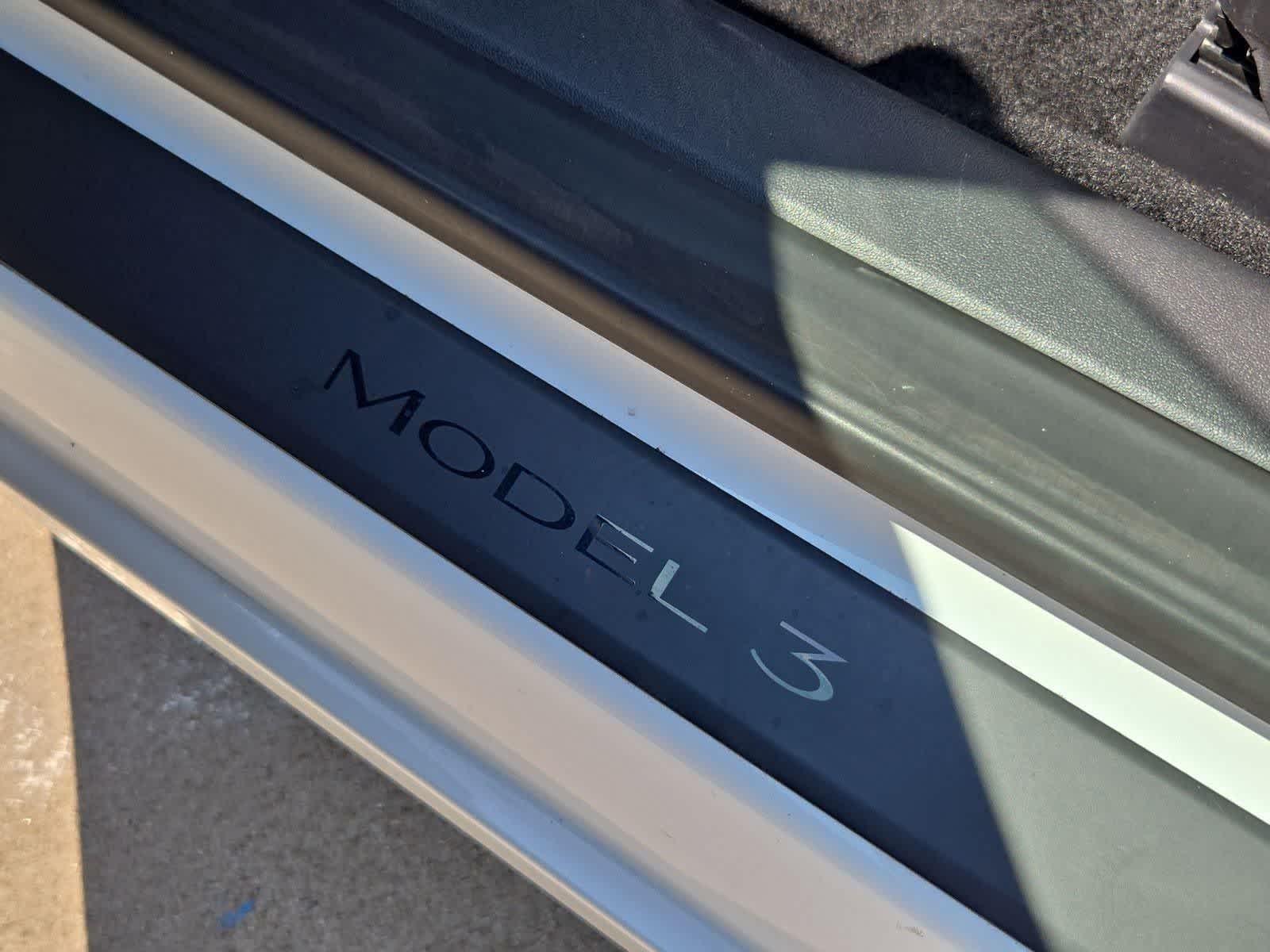 Thumbnail: 2023 Tesla Model 3 - 10