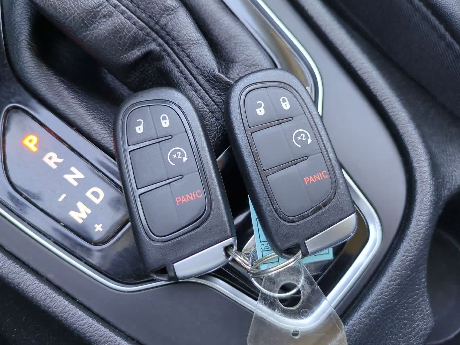 Thumbnail: 2021 Jeep Cherokee - 33