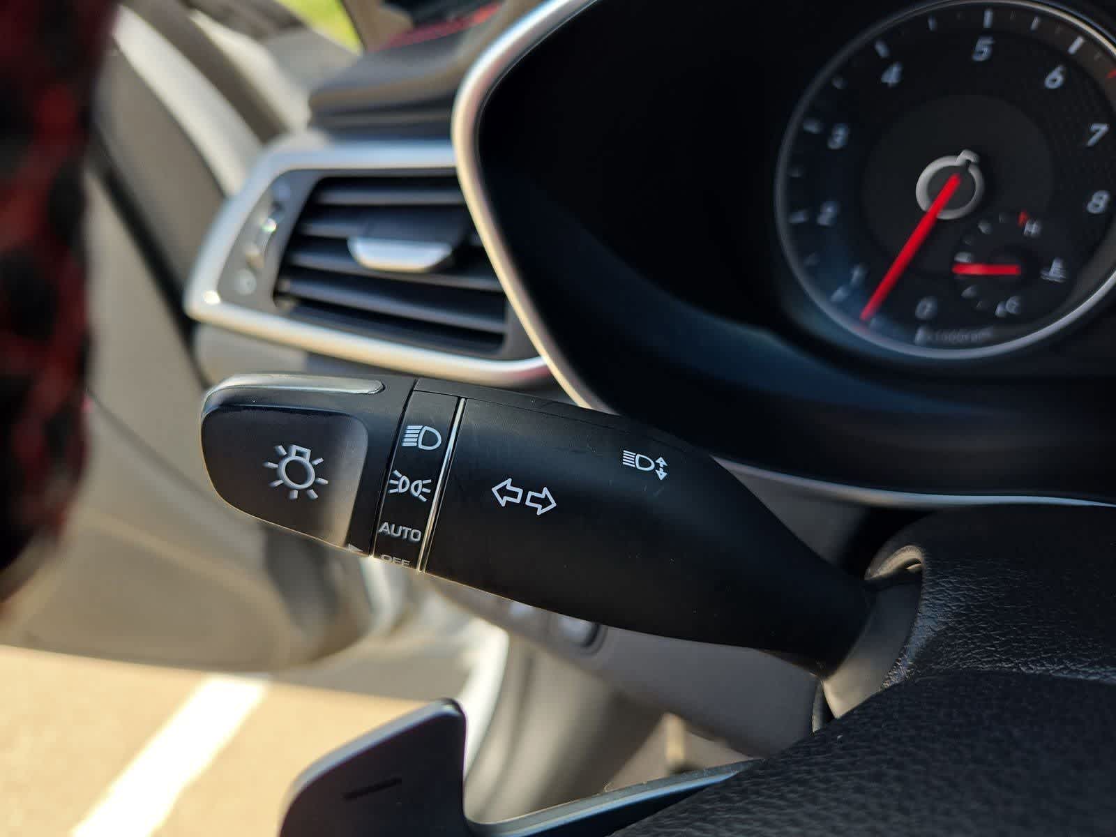Thumbnail: 2020 Genesis G70 - 26