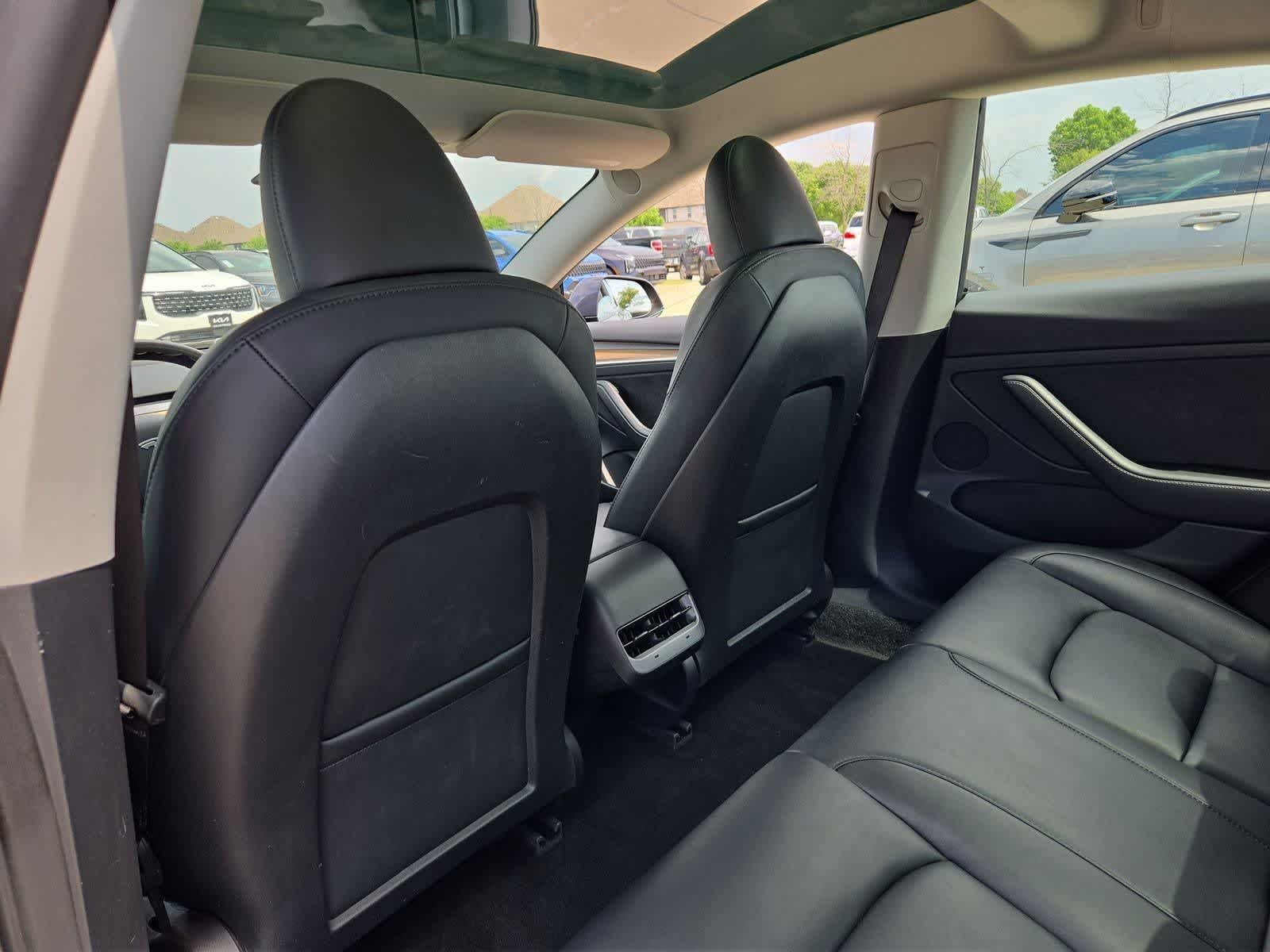 Thumbnail: 2023 Tesla Model 3 - 21