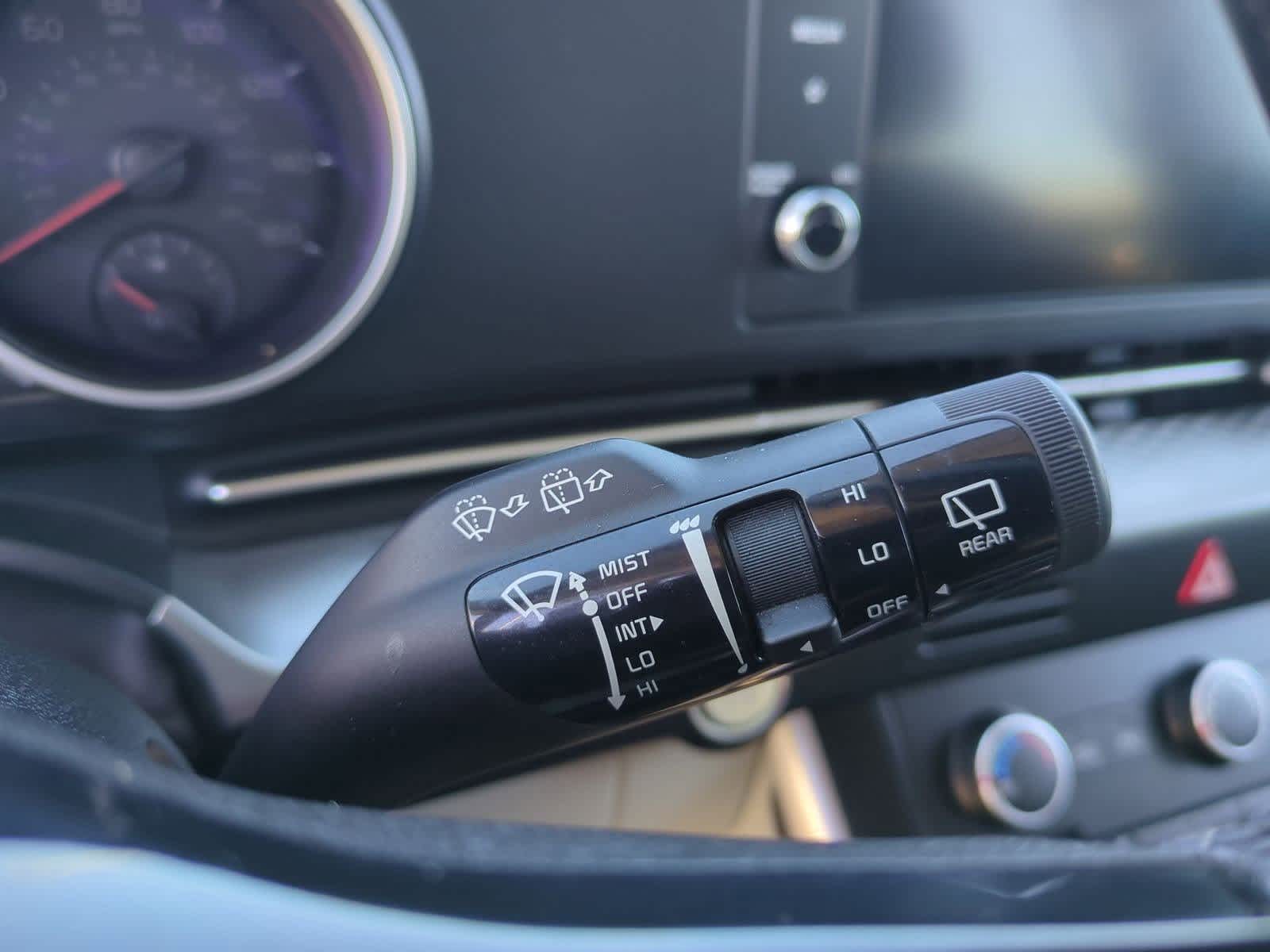 Thumbnail: 2024 Kia Carnival - 24