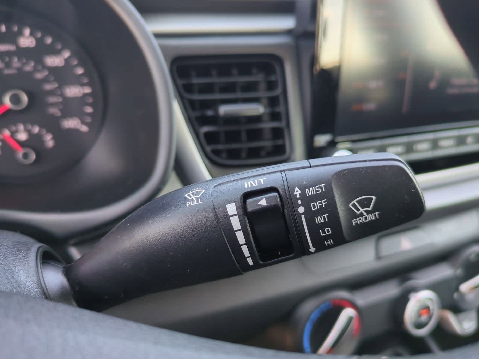 Thumbnail: 2023 Kia Rio - 24