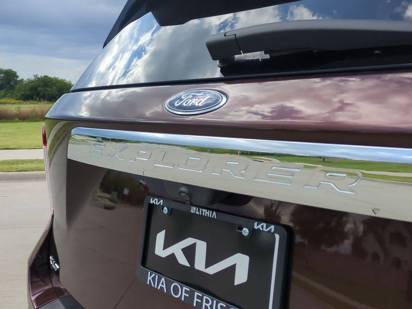 Thumbnail: 2020 Ford Explorer - 11