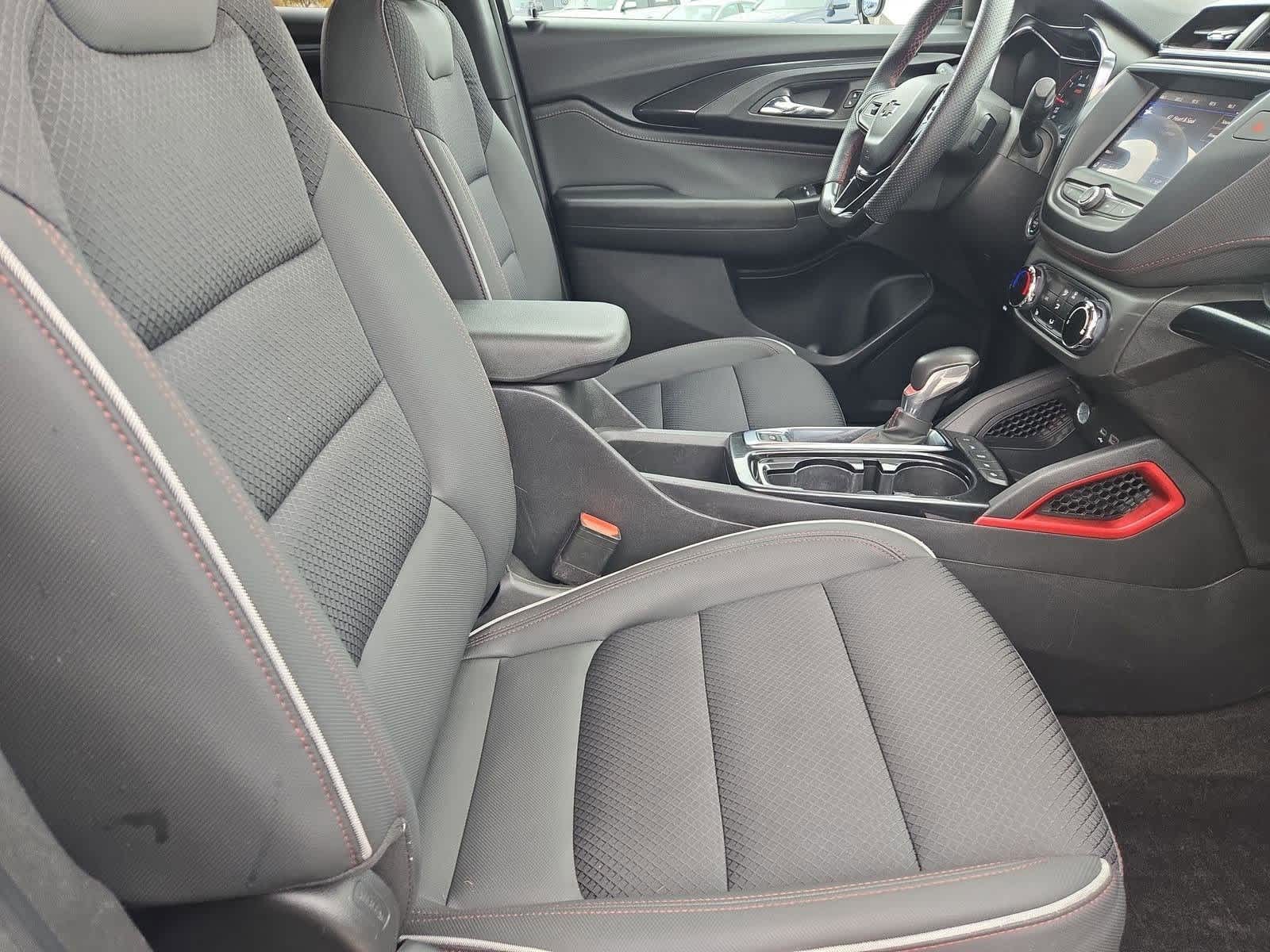 Thumbnail: 2022 Chevrolet TrailBlazer - 21