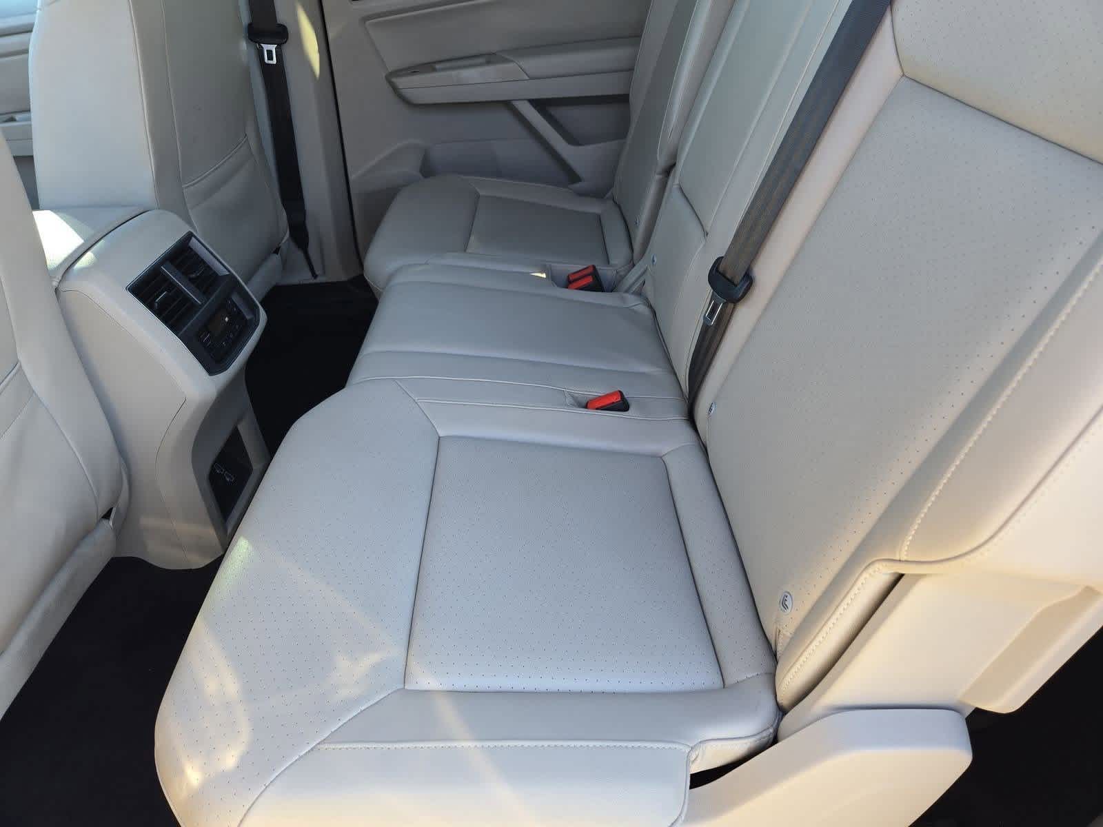 Thumbnail: 2018 Volkswagen Atlas - 19