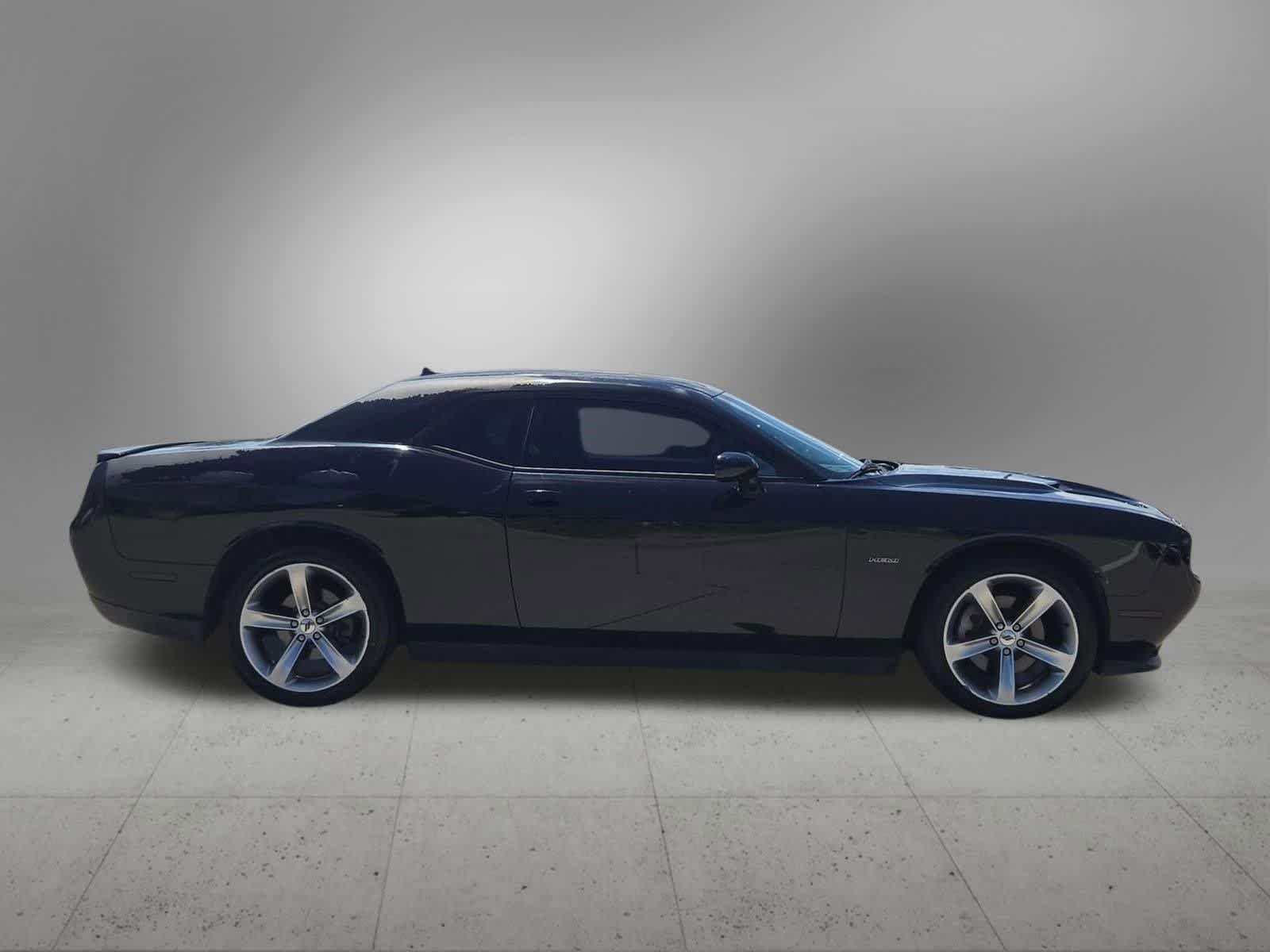 Thumbnail: 2017 Dodge Challenger - 7
