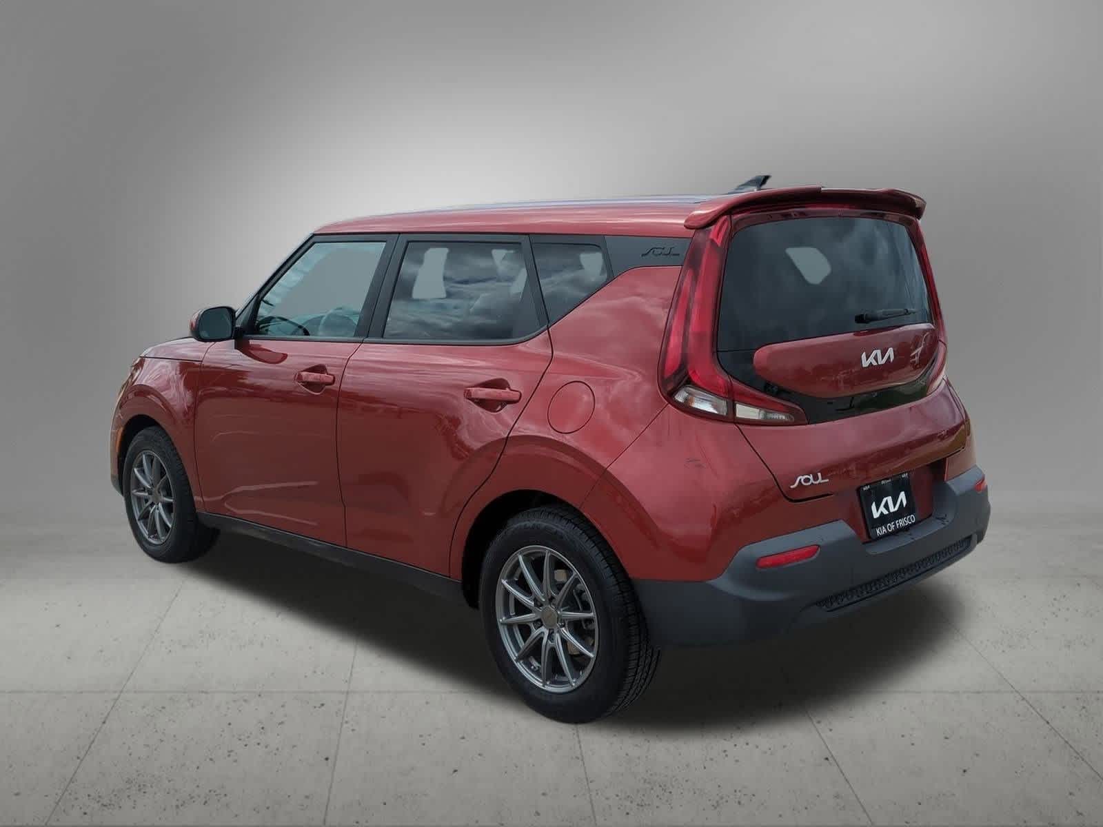 2022 Kia Soul LX S X-Line photo 2