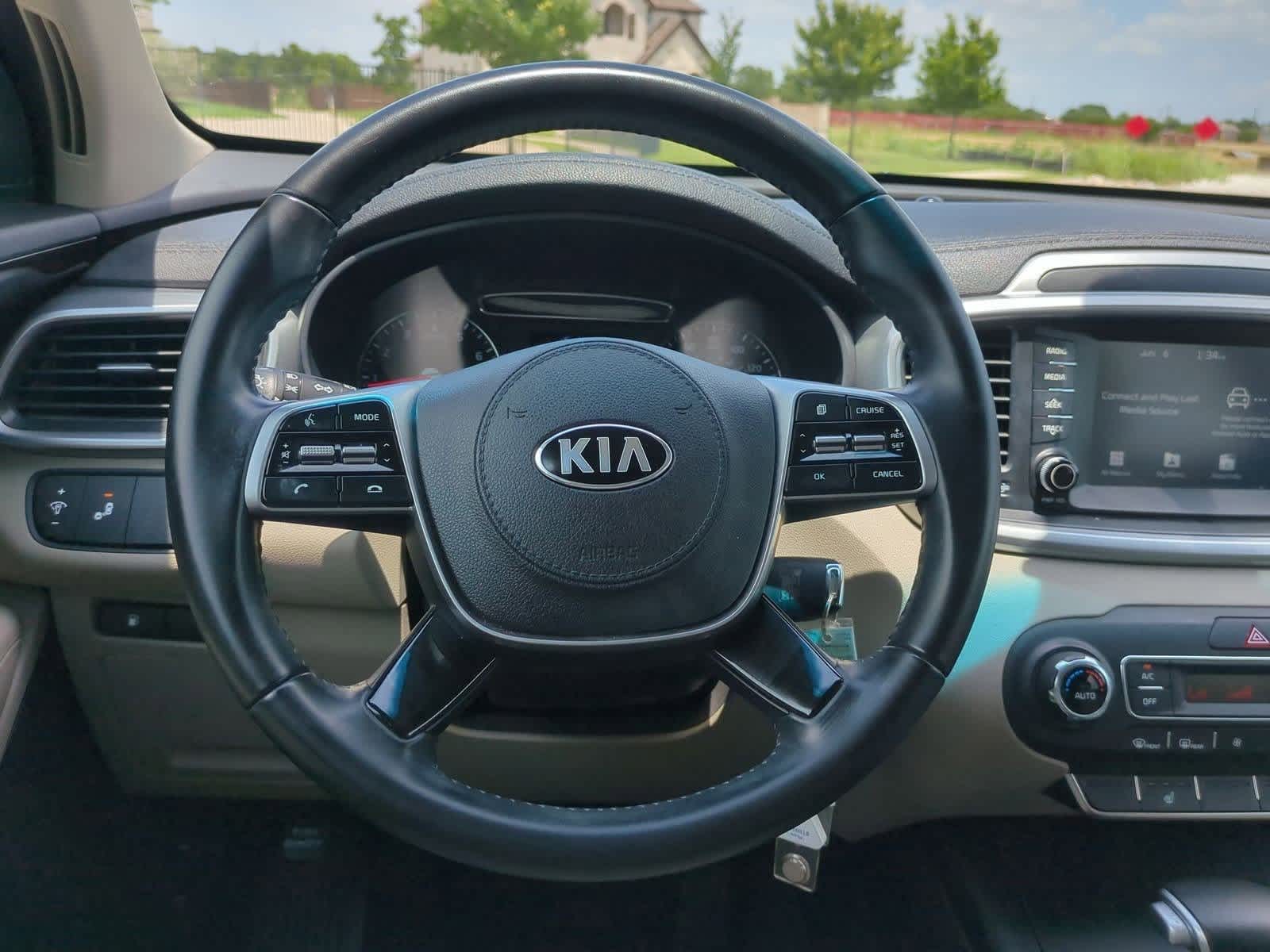 2020 Kia Sorento LX 21