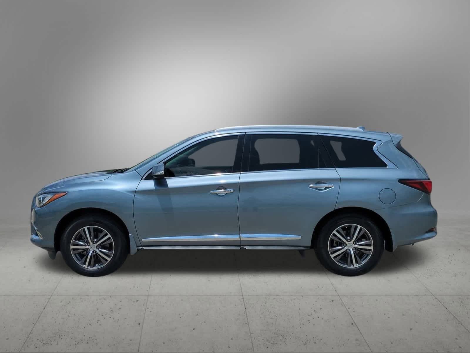 Thumbnail: 2017 INFINITI QX60 - 3