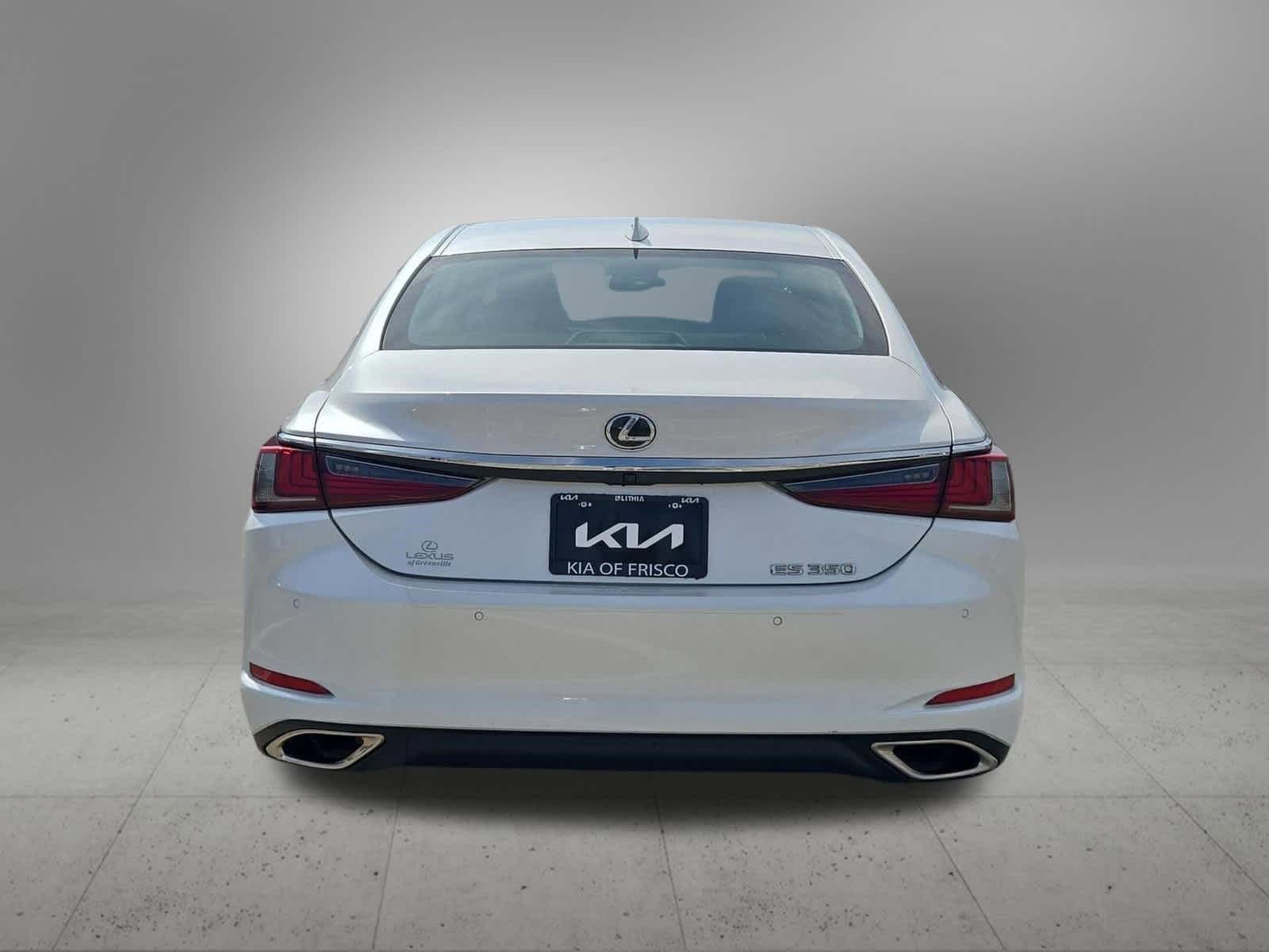 Thumbnail: 2021 Lexus ES - 5