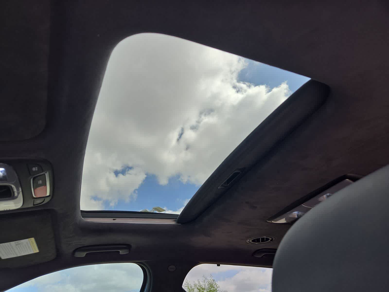 Thumbnail: 2023 Kia Telluride - 17