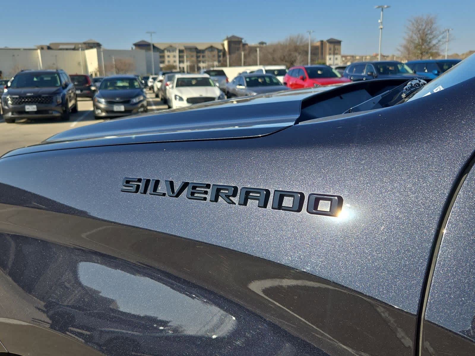 Thumbnail: 2022 Chevrolet Silverado 1500 - 11