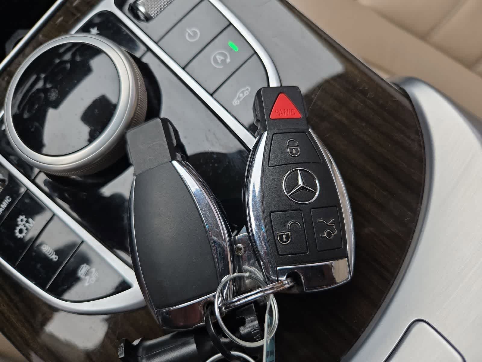 Thumbnail: 2018 Mercedes-Benz GLC - 35